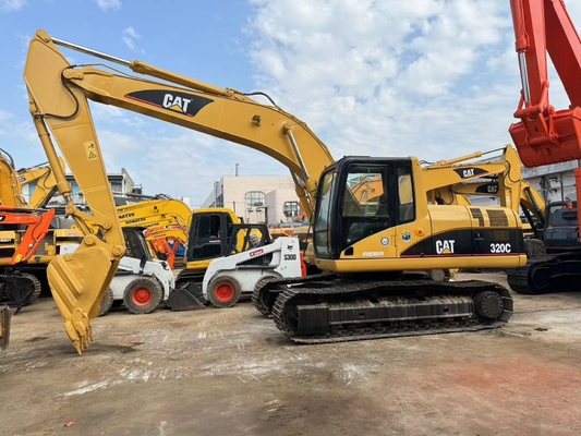 Utilisée CAT Caterpillar 320C Excavatrice hydraulique à rampe 20 tonnes