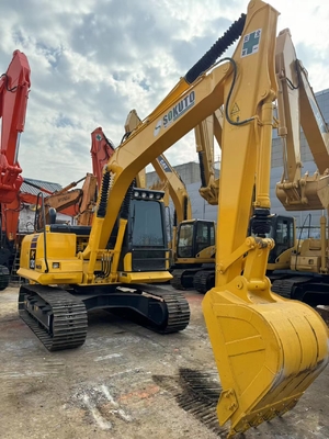13 Tonnes d'origine japonaise d'occasion Komatsu PC130-7 Excavateur à rampe À vendre
