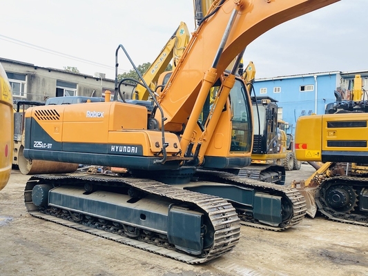 22 tonnes d'origine japonaise d'occasion Hyundai R225 Excavateur à rampe avec 112 kW de puissance du moteur et 1,05 m3 de capacité de seau