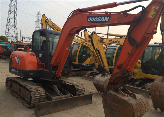 6 tonnes d'origine utilisée Doosan DH60-7 Excavateur à rampe avec une capacité de seau de 0,09 à 0,2 m3