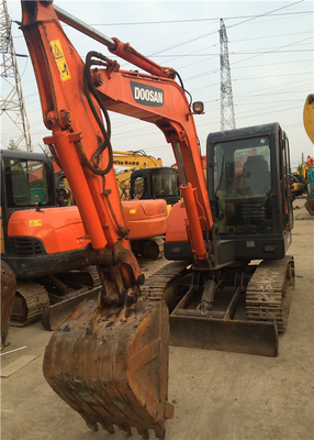 6 tonnes d'origine utilisée Doosan DH60-7 Excavateur à rampe avec une capacité de seau de 0,09 à 0,2 m3