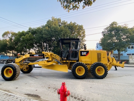 Un moteur de rangement Caterpillar Cat 140K à vendre.