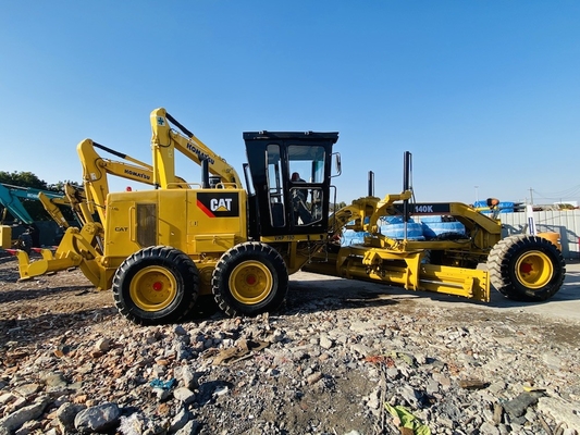 Un moteur de rangement Caterpillar Cat 140K à vendre.
