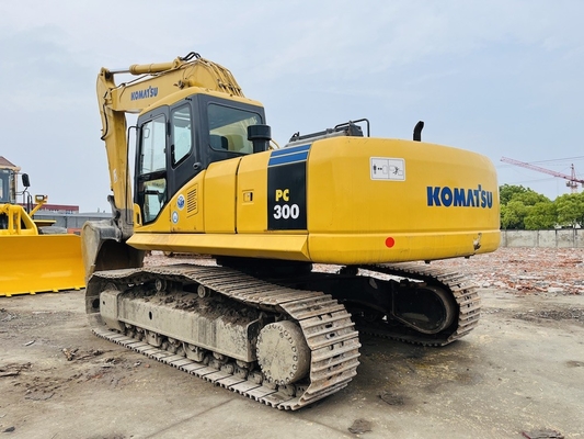 Utilisé Komatsu PC300 - 7 Excavateur hydraulique à rampe utilisée 1.4m3 Seau