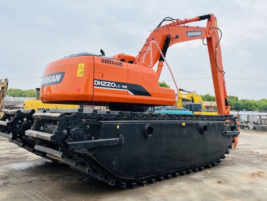 Excavatrice amphibie utilisée DH220LC-9E avec une machine de nettoyage de rivière de 1 m3