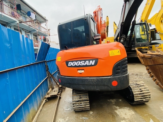 6 tonnes d'origine utilisée Doosan DH60-7 Excavateur à rampe d'occasion Avec 0,09-0,2 m3 de capacité de seau
