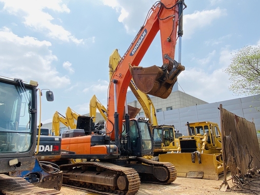 49 tonnes d'origine utilisée Doosan DX490LC-9C Excavateur à rampe d'occasion Avec une capacité de seau de 2,72 m3
