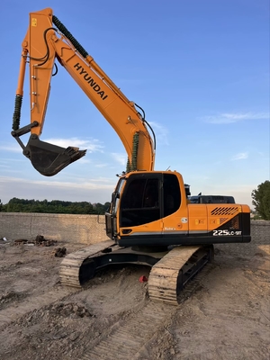 22 tonnes d'occasion Hyundai R225 Crawler Excavator utilisé 112 kW de puissance du moteur et 1,05 M3 capacité de seau