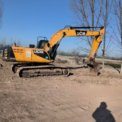 22 tonnes de l'autre main JCB JS220LC Excavatrice à rampe utilisée 129 kW de puissance du moteur et 1 M3 de capacité de seau