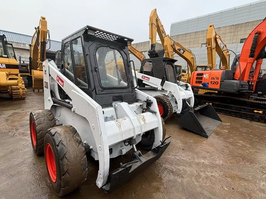 Bobcat S300 mini chargeur de direction à pattes d'occasion, Bobcat à pattes d'occasion 1m3 60KW