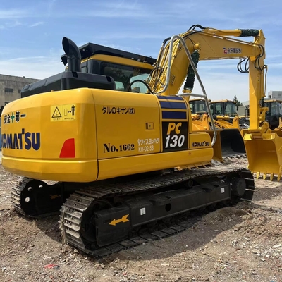 Excavateur Komatsu PC130-7 d'occasion, originalement fabriqué au Japon