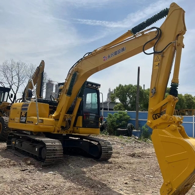 Excavateur Komatsu PC130-7 d'occasion, originalement fabriqué au Japon