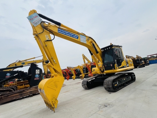 PC200-8 20 tonnes utilisées Excavateur hydraulique à remorqueuse