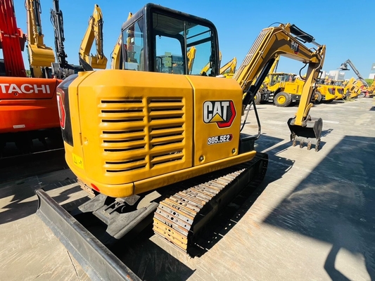 Mini-excavatrice japonaise d'origine CAT 305.5E2 Excavatrice hydraulique à rampe d'occasion de 5 tonnes Excavatrice de chenille d'occasion
