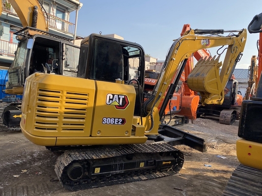 Excavateur Caterpillar d'occasion Originaire du Japon Excavateur CAT 306E2 utilisée