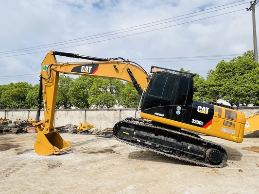 CAT 320D Japon Excavateur de chenille d'occasion d'occasion de 20 tonnes